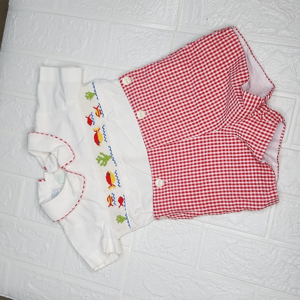 Collection Bebe two piece smocked short set, 6 months